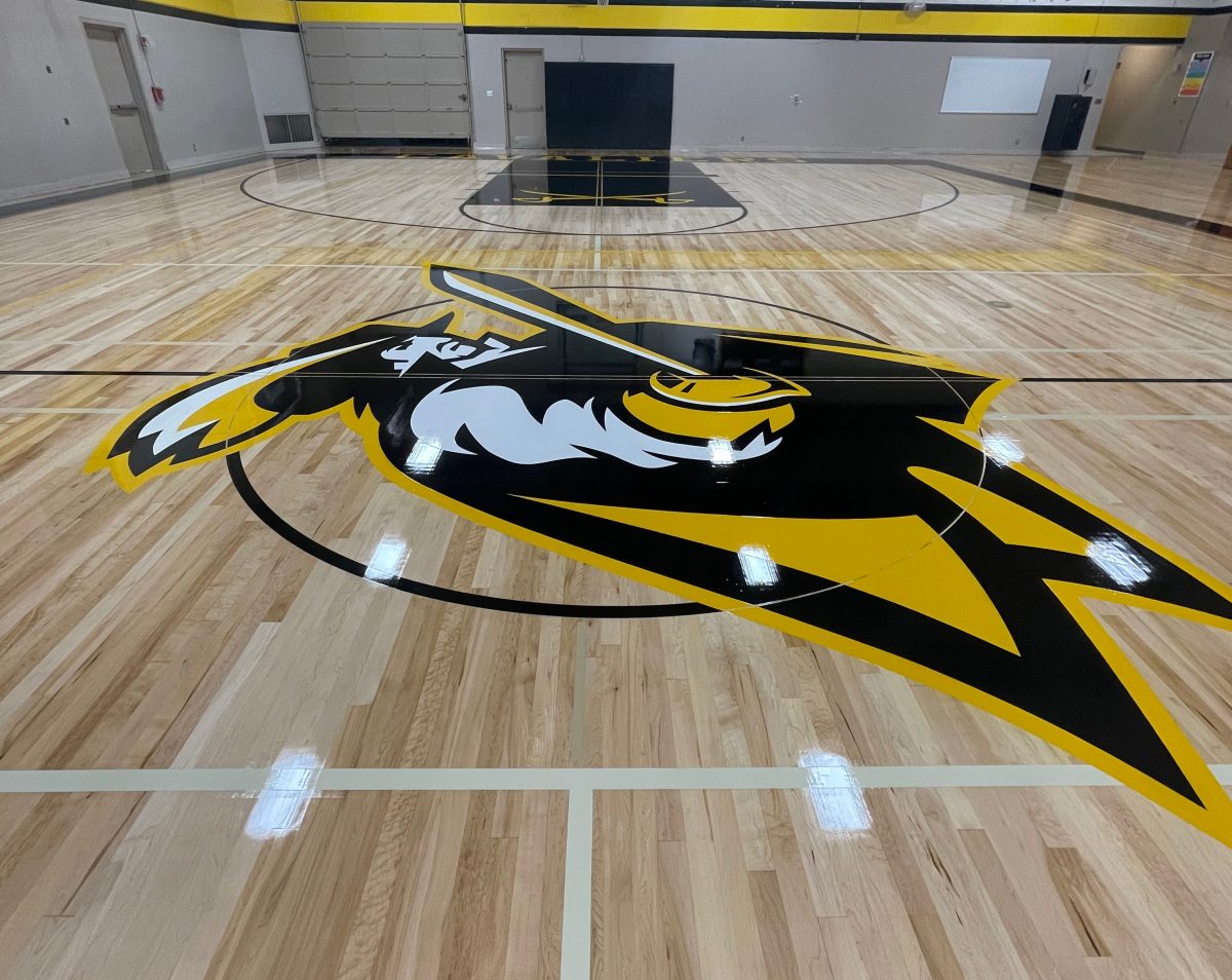 Cascade Middle School, Longview, Washington - gym floor full drum sanding and refinishing by COURTSPORTS